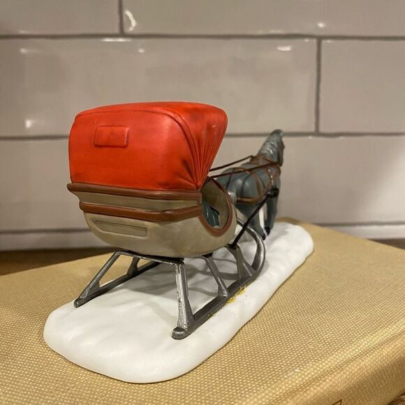 Department 56 One Horse Open Sleigh Heritage Village #5982-0 Accessory - Picture 6 of 10